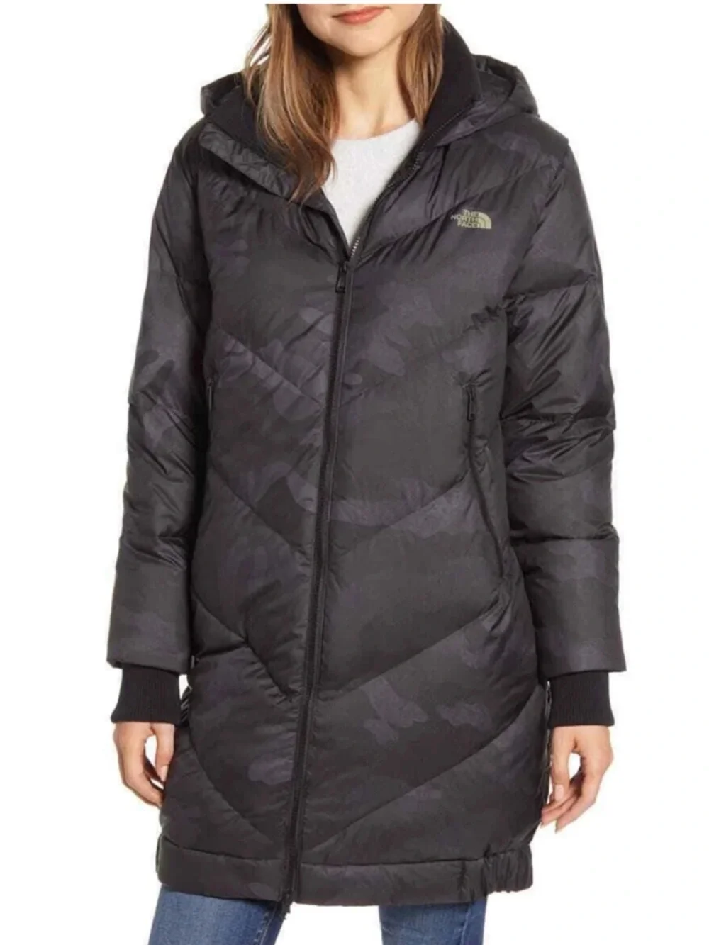 The North Face Albroz 550
Fill Power Down Parka in black camo print - Picture 1 of 5